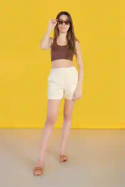 Resim Ekru Yüksek Bel Bermuda Kumaş Şort