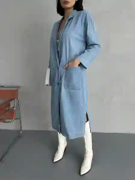 Resim Açık Mavi Bornoz Yaka Cep Detaylı Kadın Trençkot