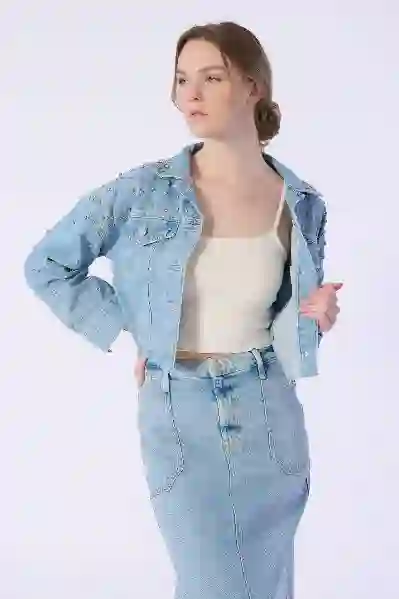 Resim Taş Süslemeli Altı Kesik Kısa Ceket