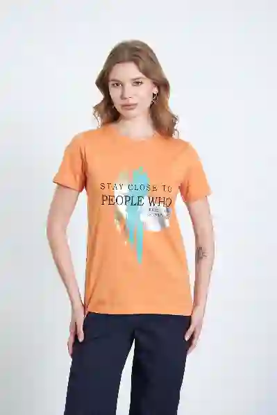 Resim ÖNÜ BASKILI RENKLİ T SHİRT