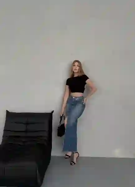 Resim Mavi Yırtmaçlı Jeans Etek