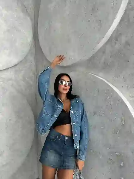 Resim Cep Detaylı Kadın Crop Jean Ceket